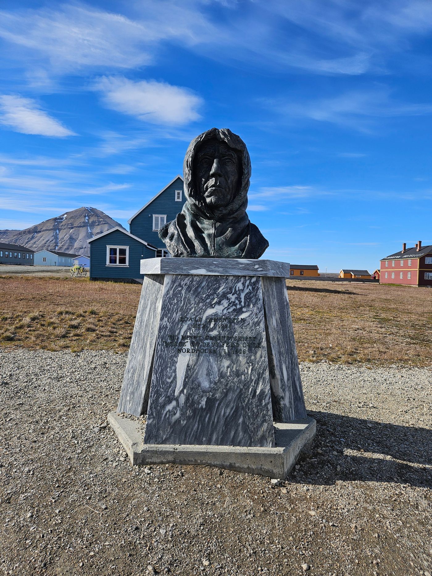 The Amundsen bust looks out over Ny-Ålesund