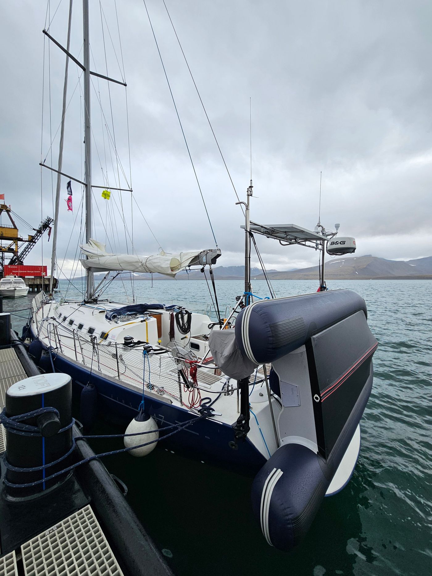 The yacht made fast alongside in Gronfjorden