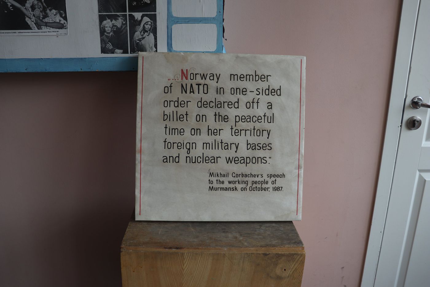 A Cold War placard addressed to the people of Murmansk