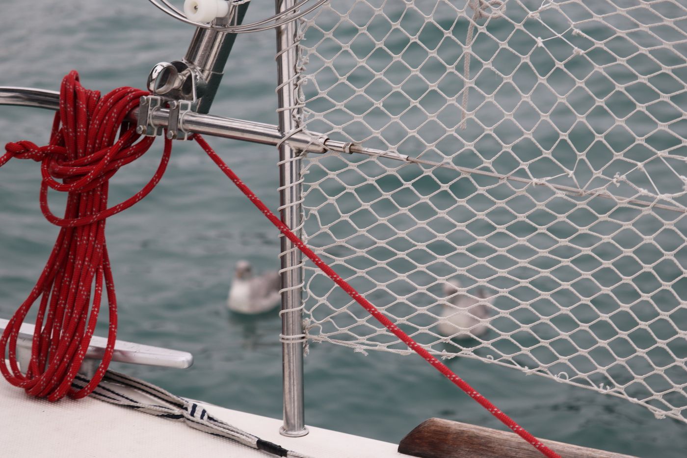Halyard coiled off, everything where it belongs